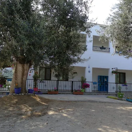 Kaymak Tepesi Tatil Evi Küçükkuyu