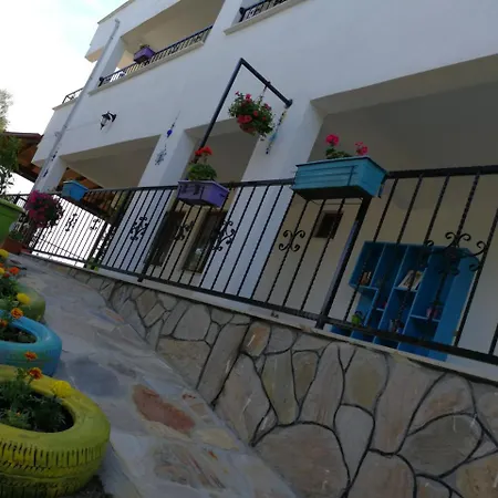 Kaymak Tepesi Tatil Evi Küçükkuyu